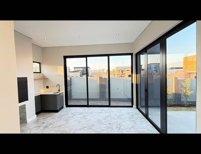 4 BEDROOM HOUSE FOR SALE IN FOUNTAINBROOK ESTATE